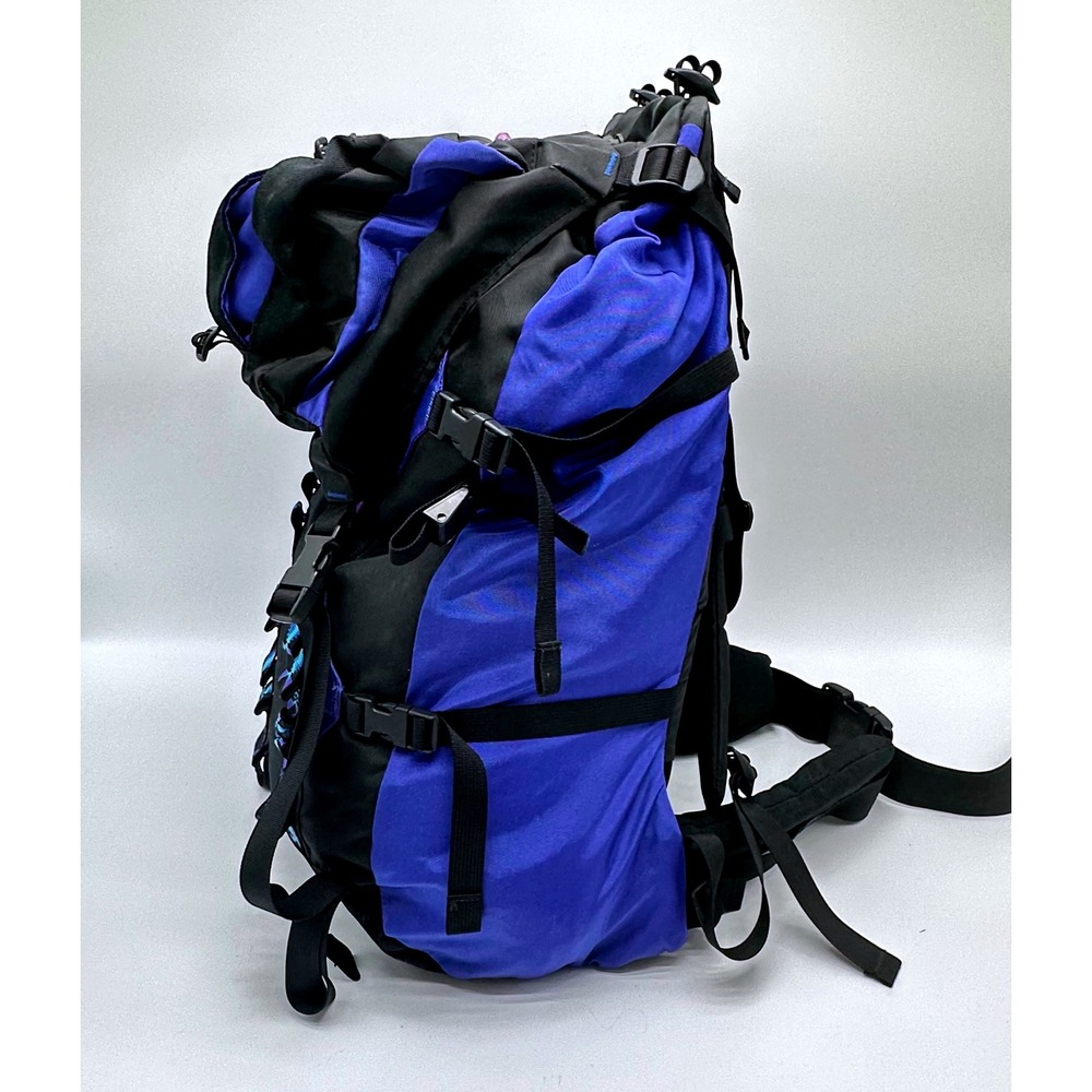 Quest Vintage Internal Frame Backpack Blue Black Geometric Hiking Trekking 22in - Picture 3 of 11